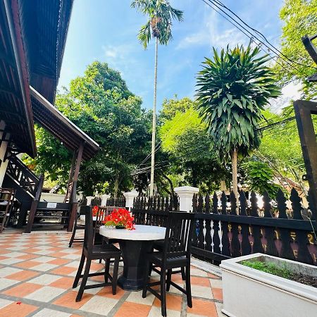 Thatsaphone Hotel Luang Prabang Extérieur photo