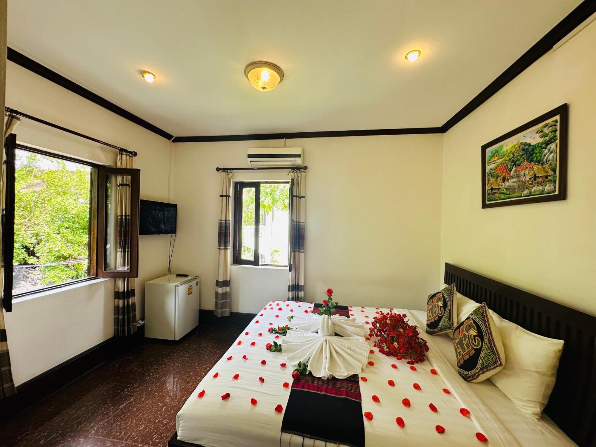 Thatsaphone Hotel Luang Prabang Extérieur photo