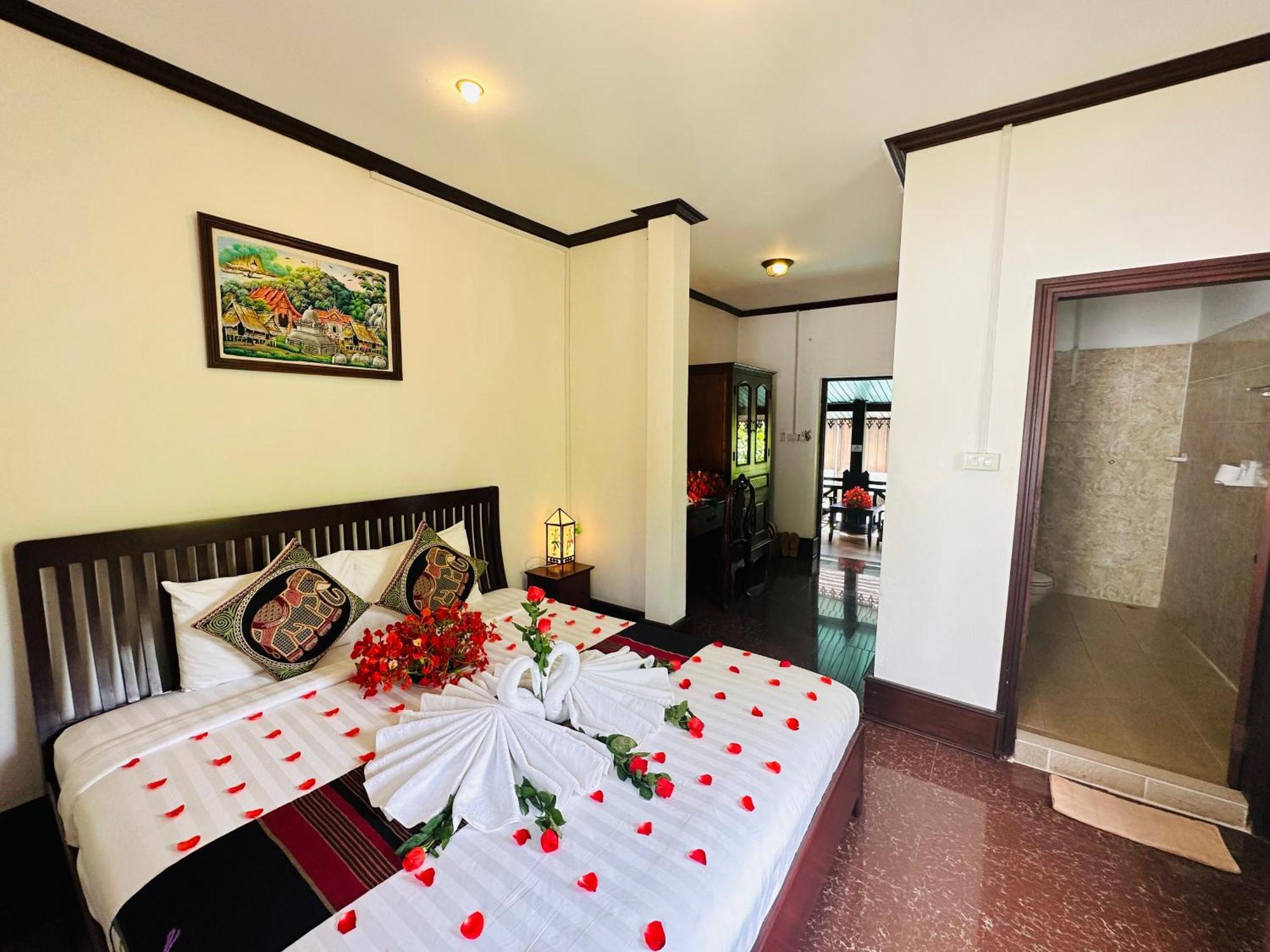 Thatsaphone Hotel Luang Prabang Extérieur photo