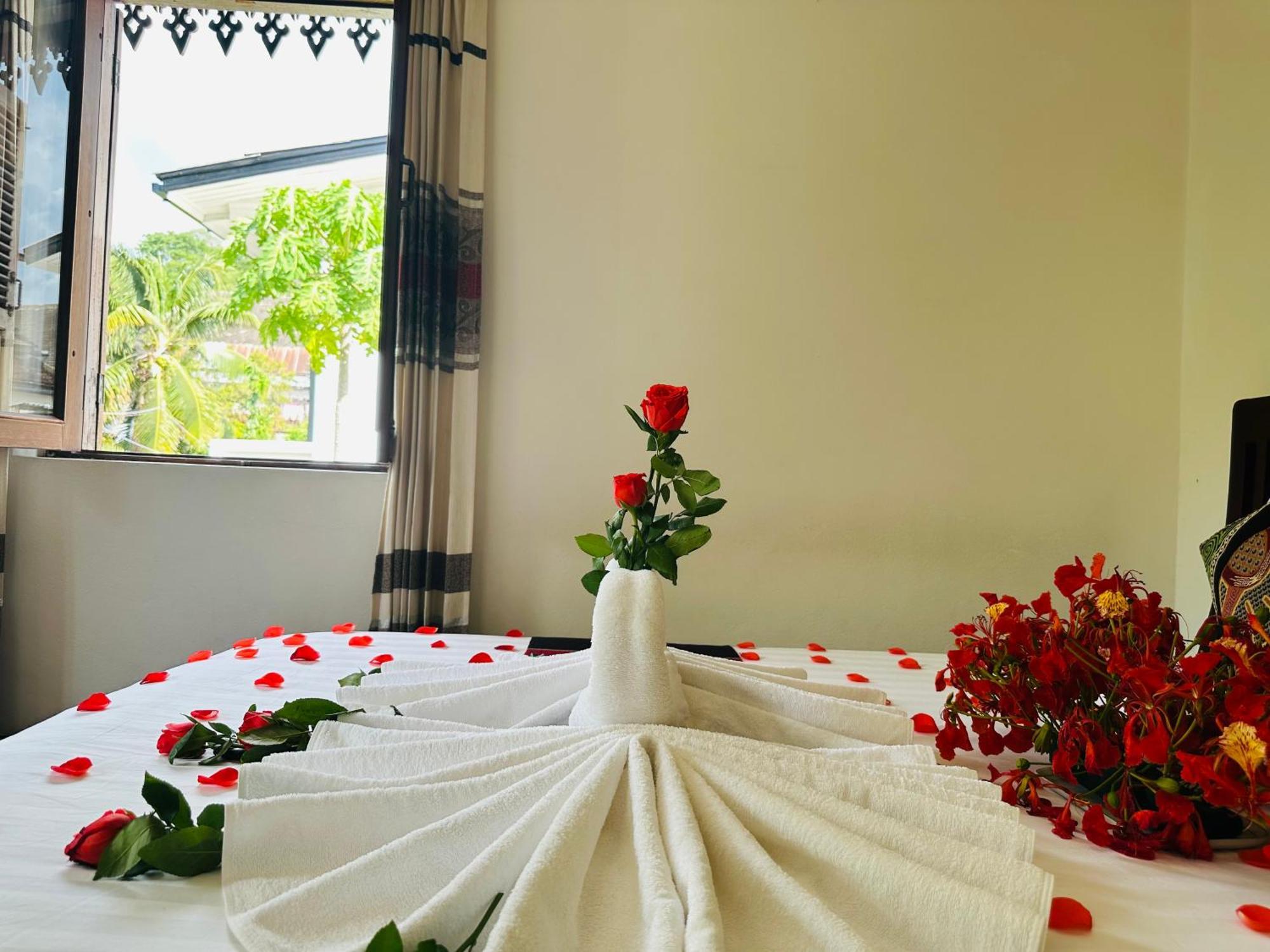 Thatsaphone Hotel Luang Prabang Extérieur photo