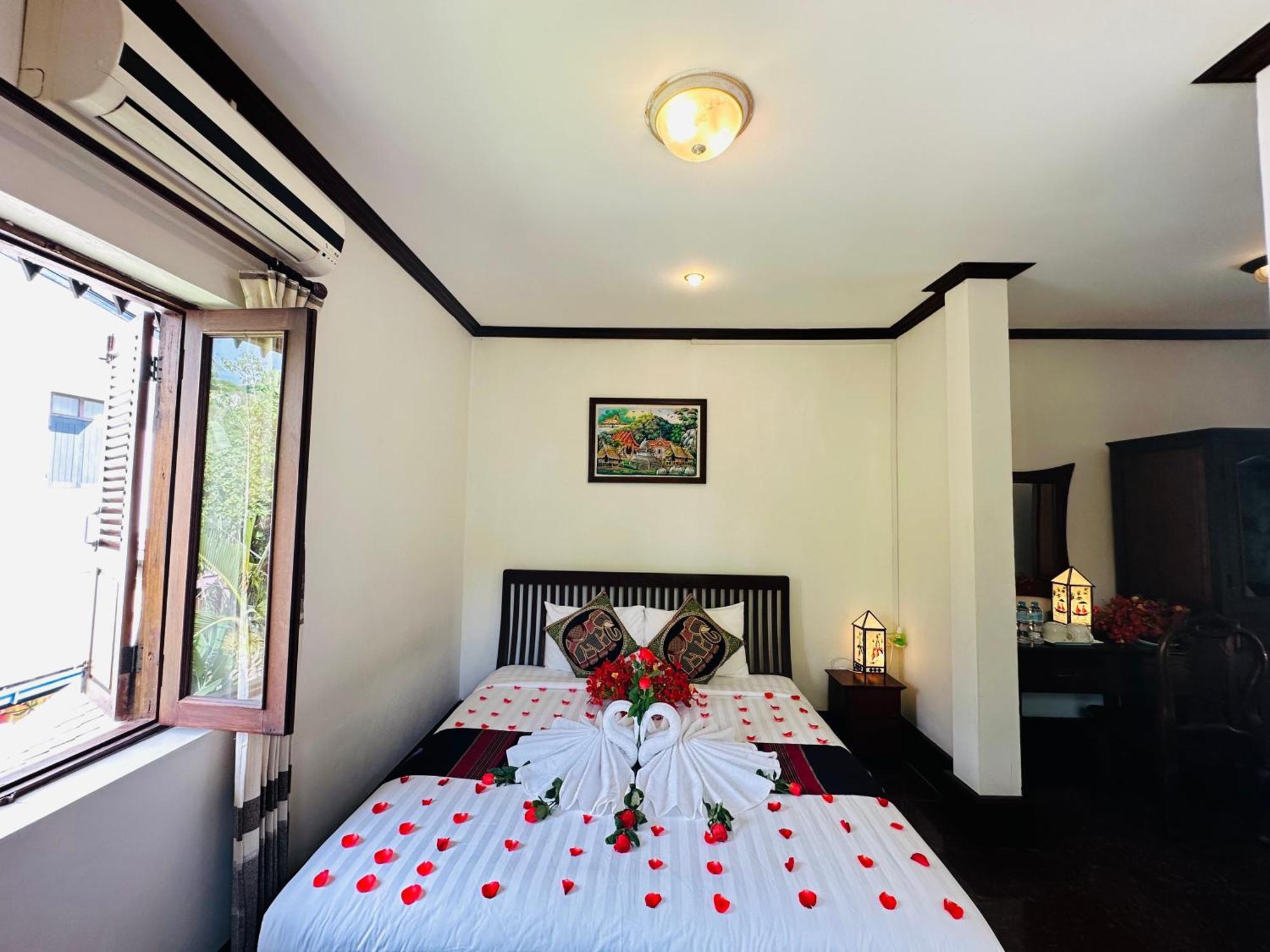 Thatsaphone Hotel Luang Prabang Extérieur photo