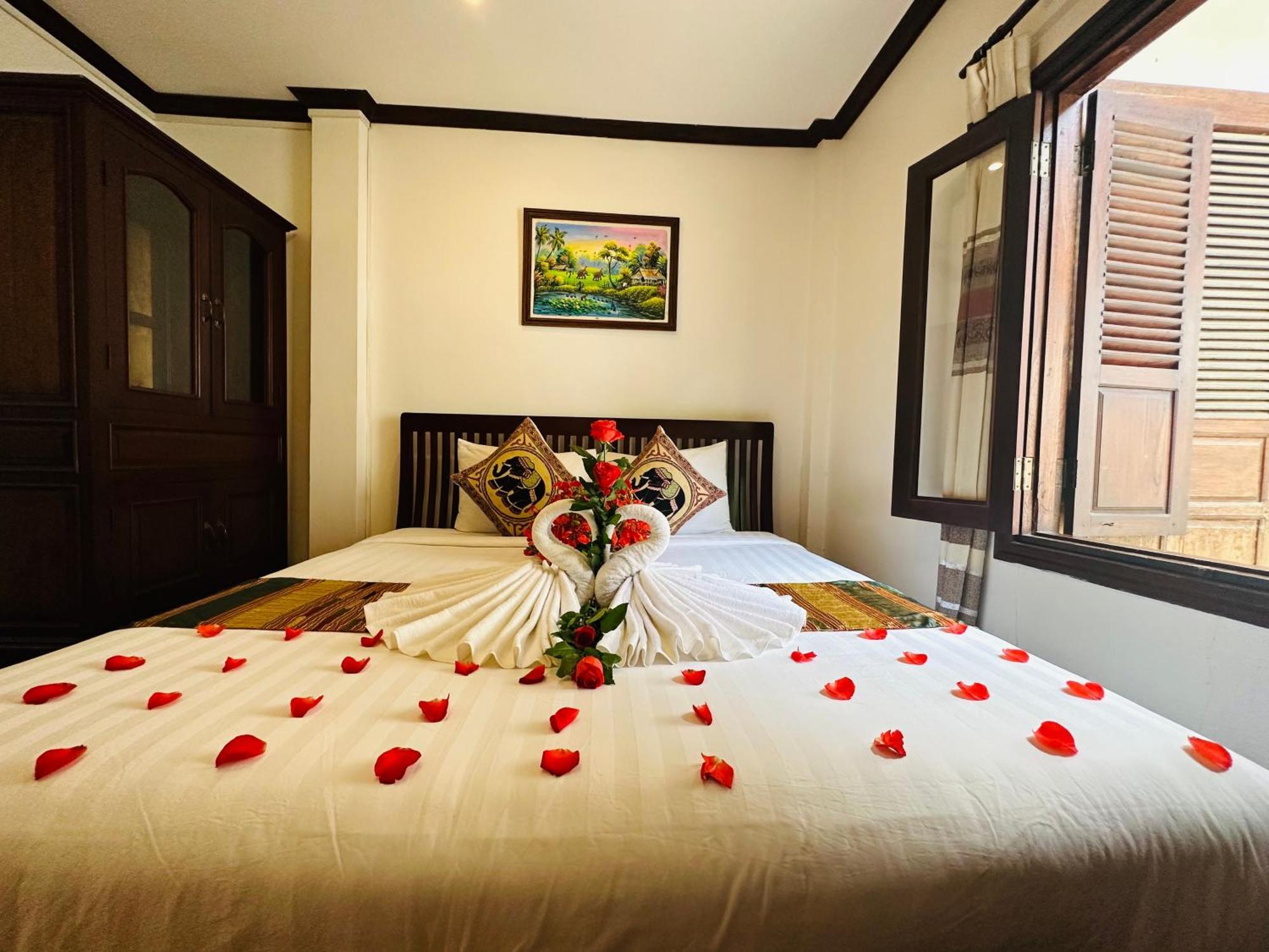 Thatsaphone Hotel Luang Prabang Extérieur photo