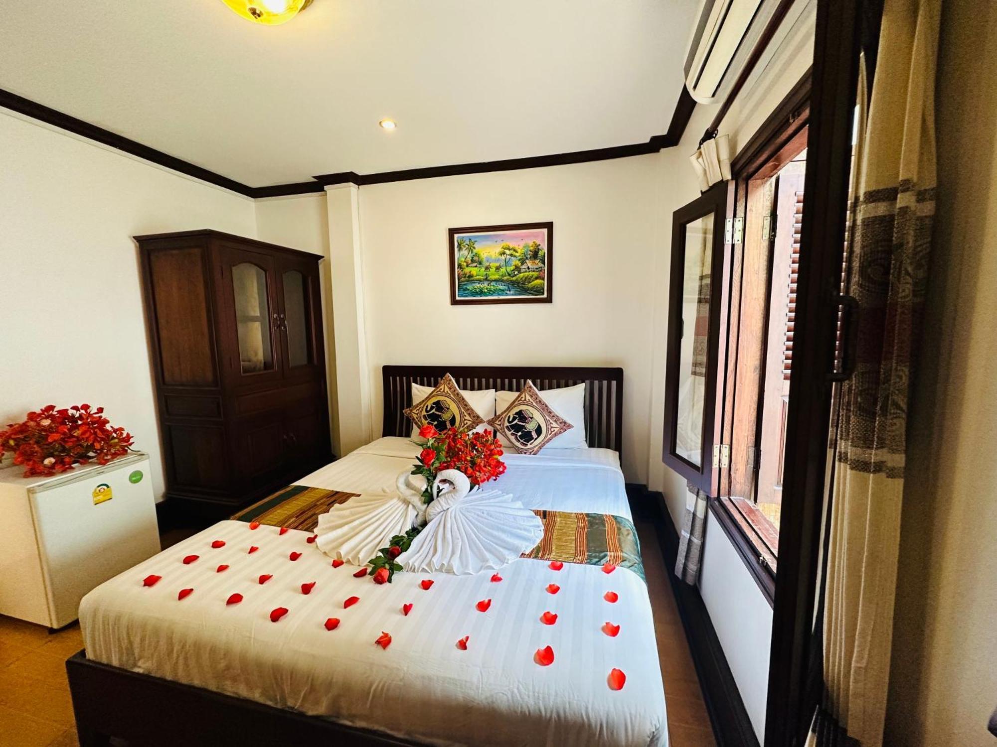 Thatsaphone Hotel Luang Prabang Extérieur photo