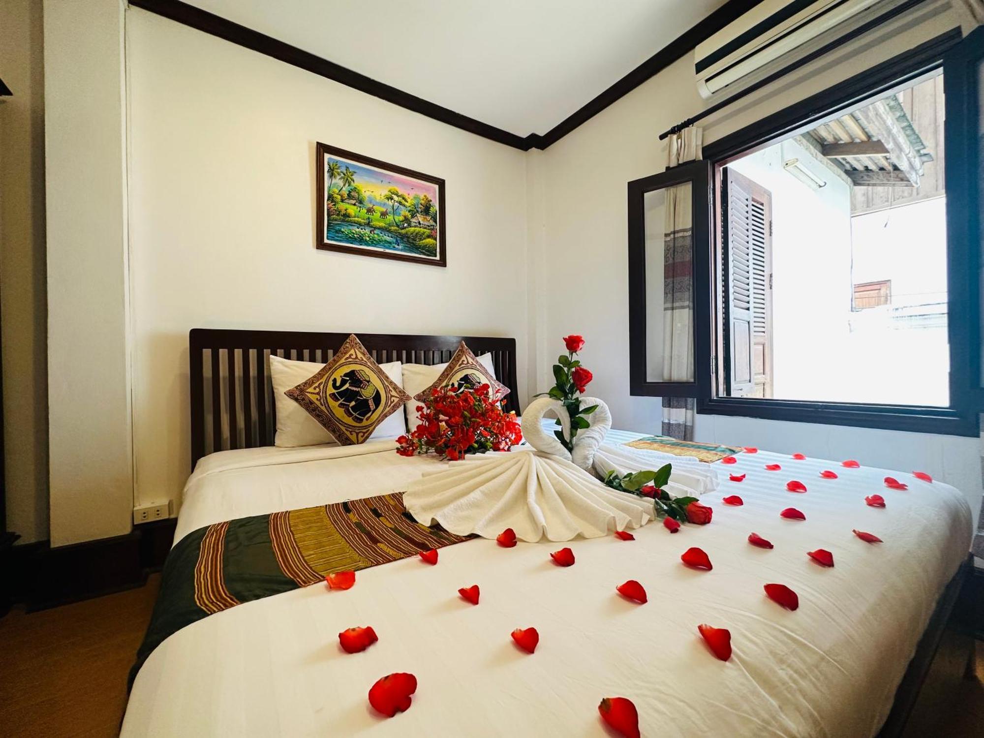 Thatsaphone Hotel Luang Prabang Extérieur photo