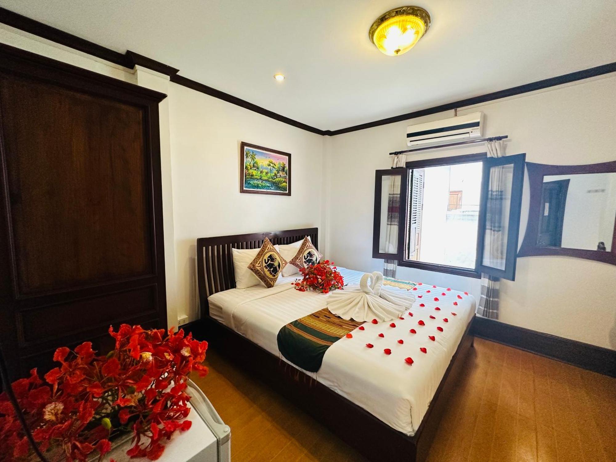 Thatsaphone Hotel Luang Prabang Extérieur photo