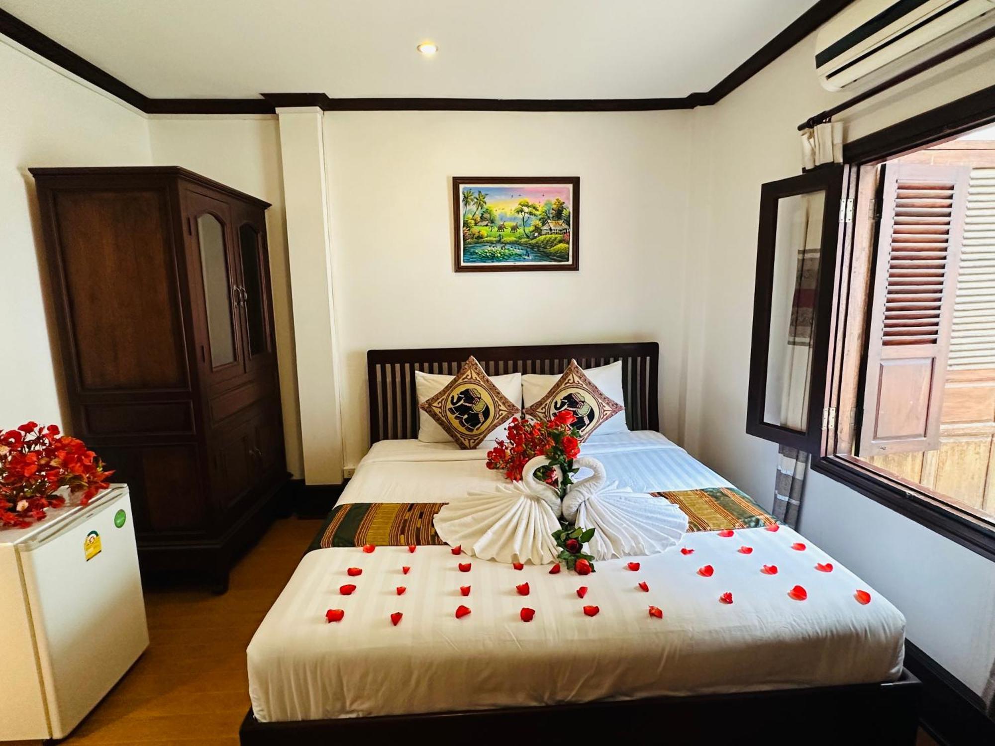 Thatsaphone Hotel Luang Prabang Extérieur photo