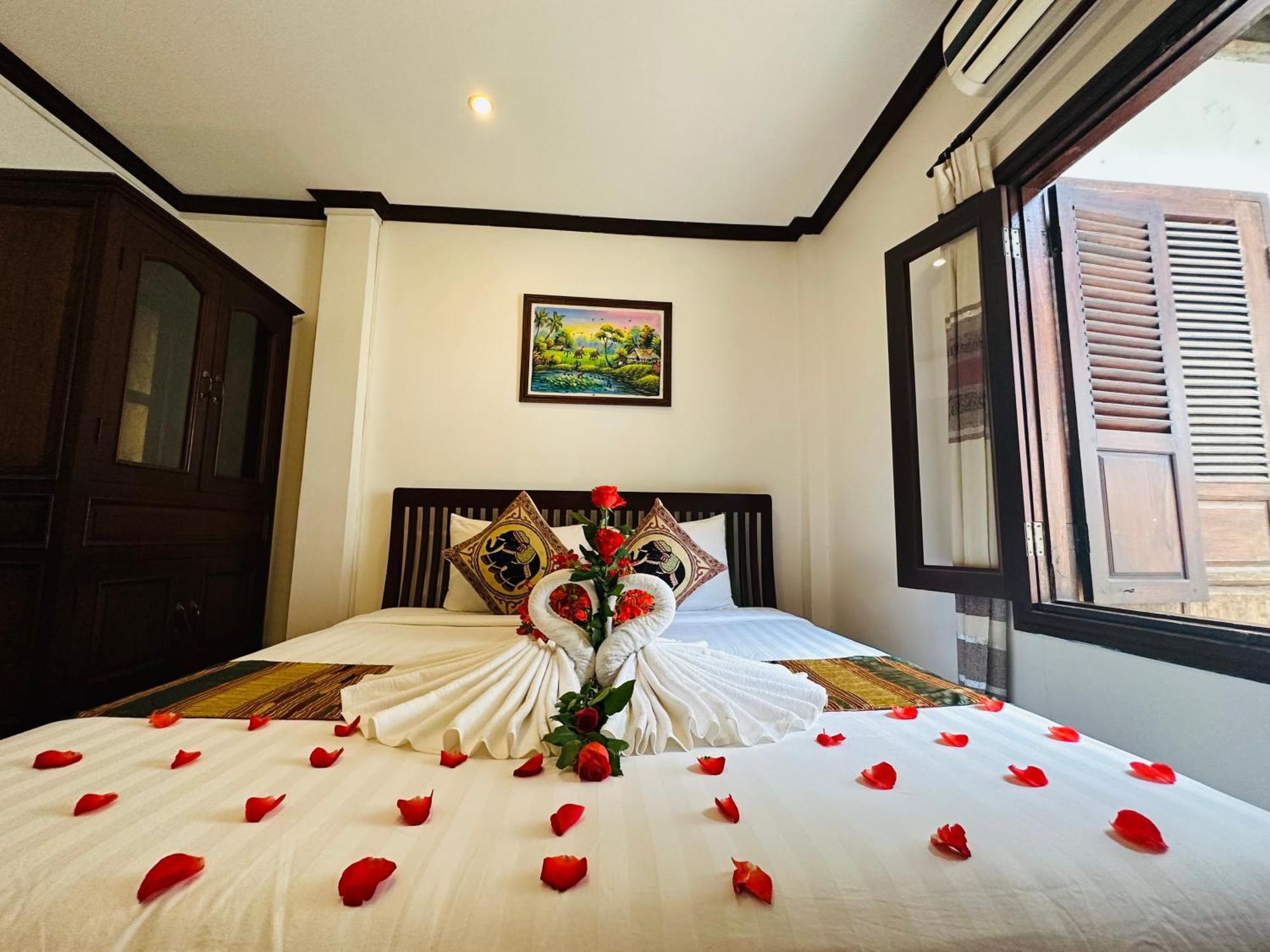 Thatsaphone Hotel Luang Prabang Extérieur photo
