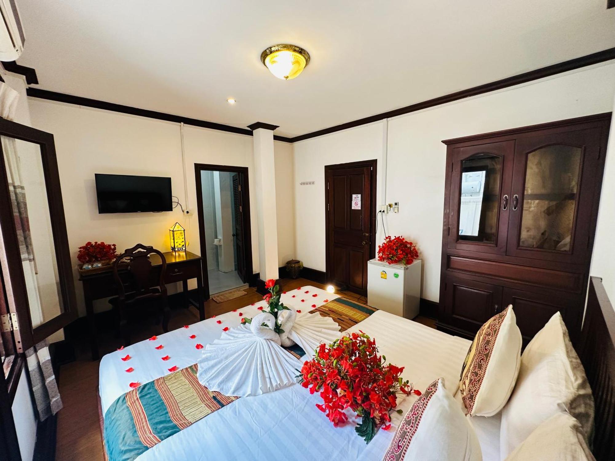 Thatsaphone Hotel Luang Prabang Extérieur photo