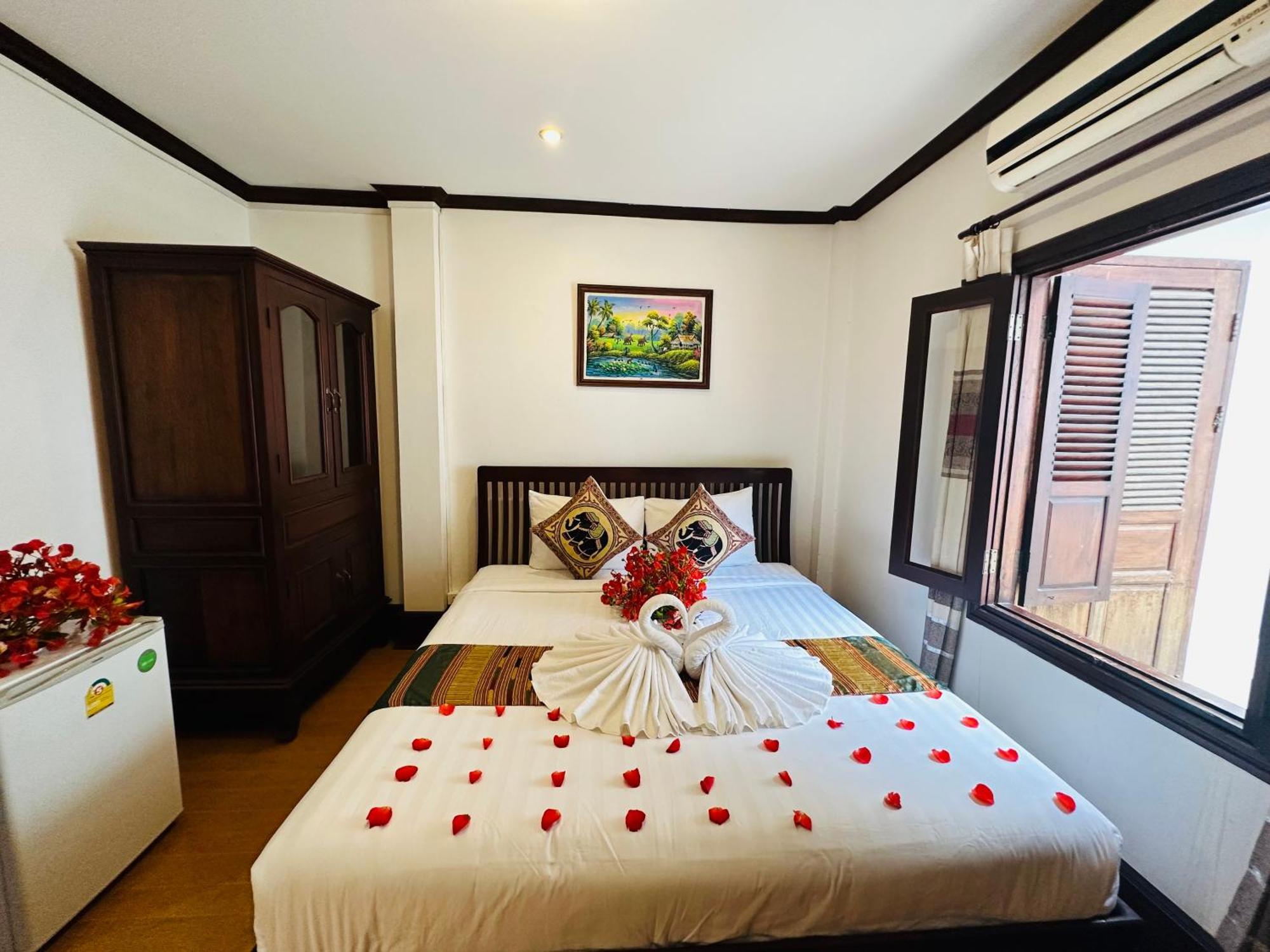 Thatsaphone Hotel Luang Prabang Extérieur photo